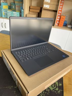 Laptop Dell Vostro 3530 | Core i7 1355U | Ram 16GB | SSD 512GB | 15.6 inch FHD