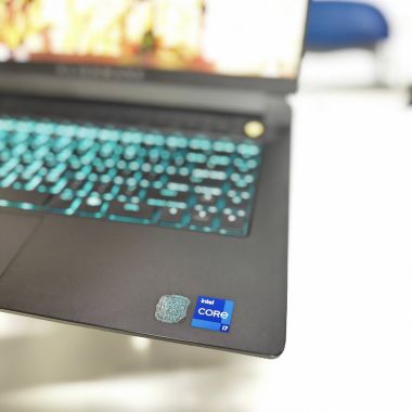 ( Like New) Alienware M15 R6 i7-11800H | 16G | 512G | RTX3050TI 4G | 15.6” FHD | 165Hz | Win11