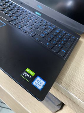 Laptop Dell Gaming G5 15 5500 i7 10870H/16GB/512GB/15.6