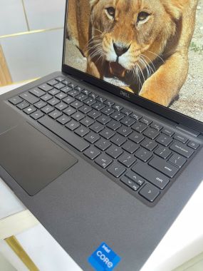 [ like New] Dell latitude 7330 / Intel Core i7-1265U  / RAM16G / SSD256G NVMe / màn 13.3