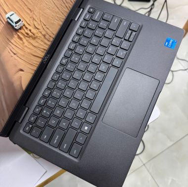 [Like New]Dell latitude 7330 / Intel Core i5-1235U /  Ram 16G /  SSD 256G /Card tích hợp Intel Iris Xe Graphics /Màn hình 13.3