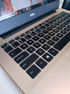 DELL INSPIRON 14 5488 | i5-8265U | 8GB | 256GB | 14