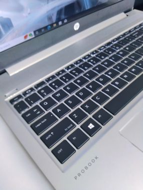 HP PROBOOK 450 G6 | i5-8265U | 16GB | 256GB | 15.6
