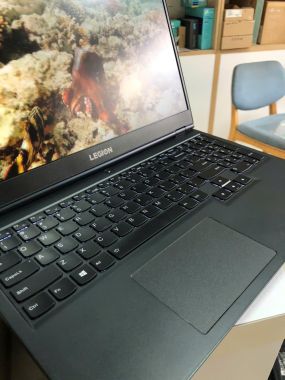 [Like New] Lennovo  Y7000P / AMD Ryzen 7 5800H / Ram 16G / SSD  512G 16
