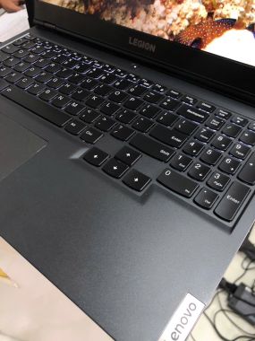 [Like New] Lennovo  Y7000P / AMD Ryzen 7 5800H / Ram 16G / SSD  512G 16