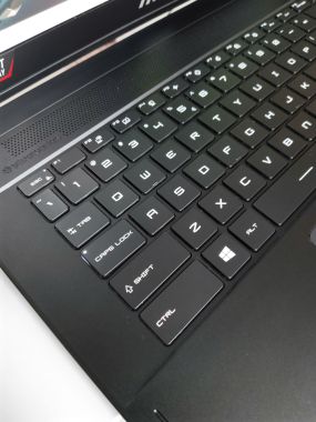 MSI GS66 STEALTH i7-10750H | 16GB | 512GB | RTX 2060 6GB | 15.6