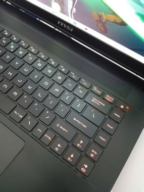 MSI GS66 STEALTH i7-10750H | 16GB | 512GB | RTX 2060 6GB | 15.6